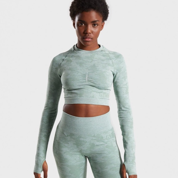 Gymshark CAMO SEAMLESS LONG SLEEVE CROP TOP- Sage Green - Picture 2 of 3